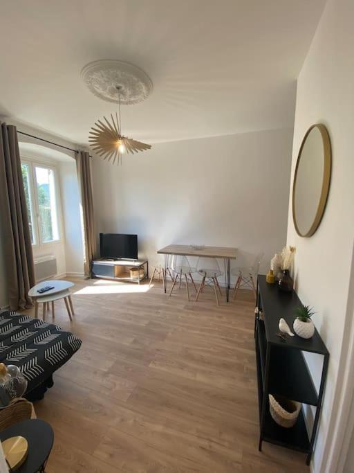 Corte Magnifique T2 45M2 Neuf 5 Personnes Place St Marcel Hyper Centre Wifi Lave Linge Tv Buitenkant foto